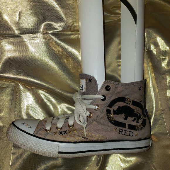 ~ - ECHO RED High Top Sneakers Women's Size 9 - Picture 1 of 5